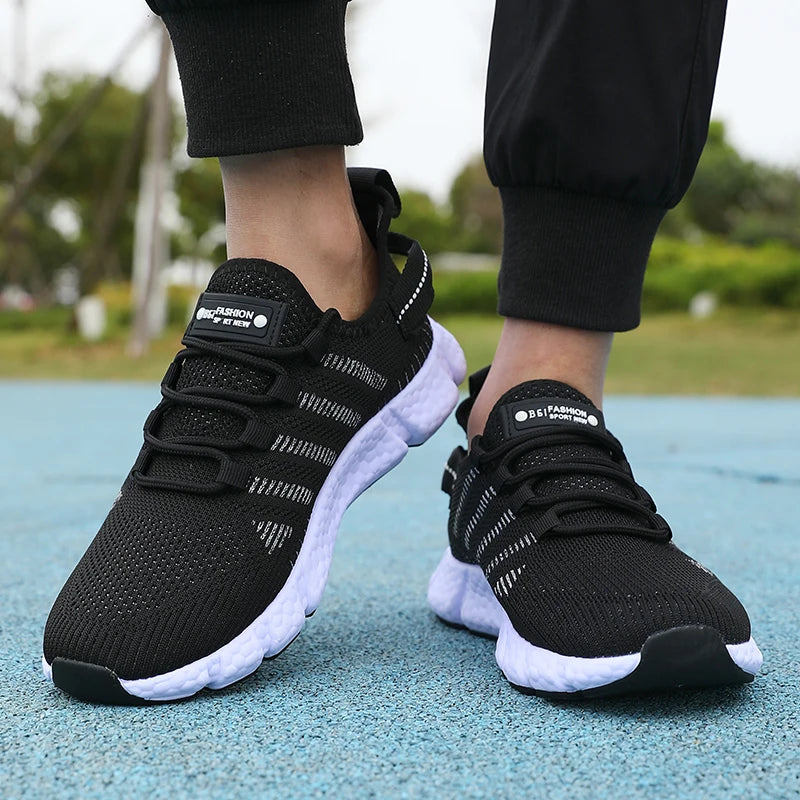 New Summer Soft Soled Running Shoes Men